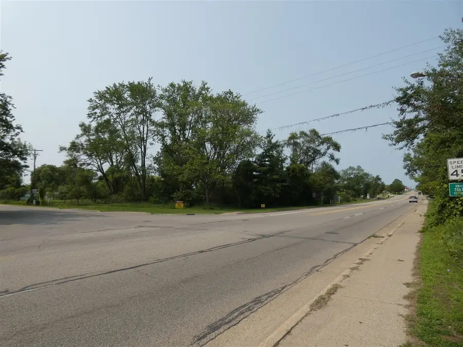 4398 17 Mile, Cedar Springs, MI 49319 - #3