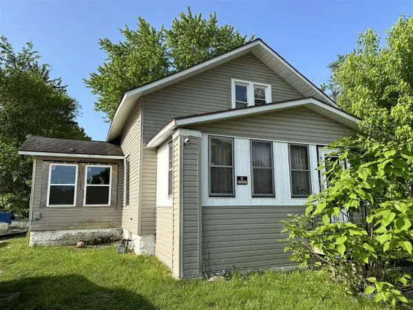 696 Highland, Benton Harbor, MI 49022