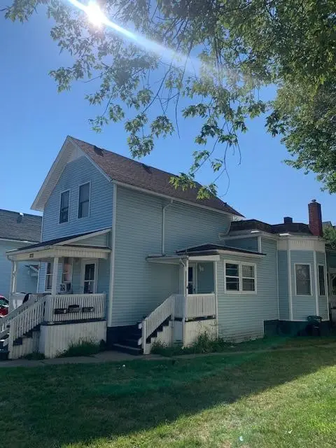 822 Wall, Port Huron, MI 48060