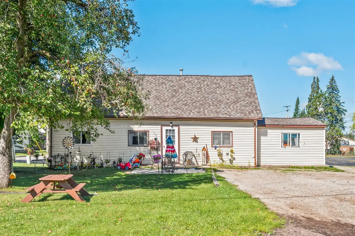 139 Cobb, Cadillac, MI 49601 - Image #1