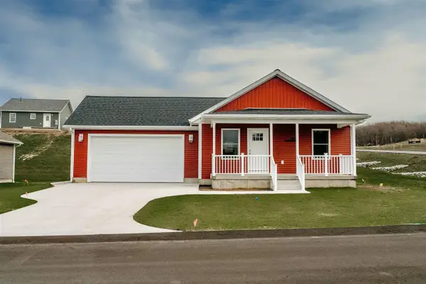 250 Willowside, Shelby, MI 49455