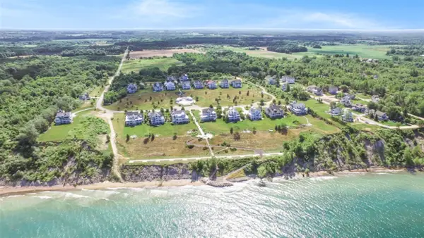 688 Waters Edge, South Haven, MI 49090