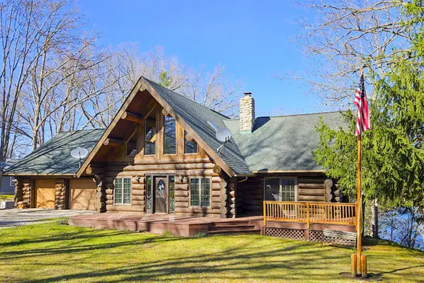 11550 N Hilltop, Irons, MI 49644