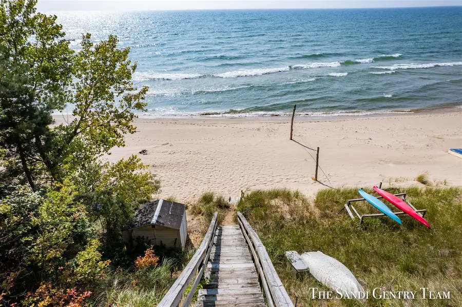 14433 S Highland, Grand Haven, MI 49417 - Image #2