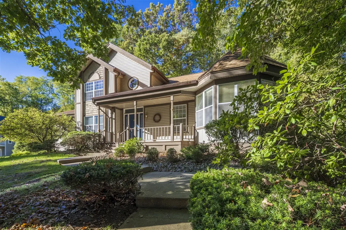 3004 White Oaks, Buchanan, MI 49107 - Image #1