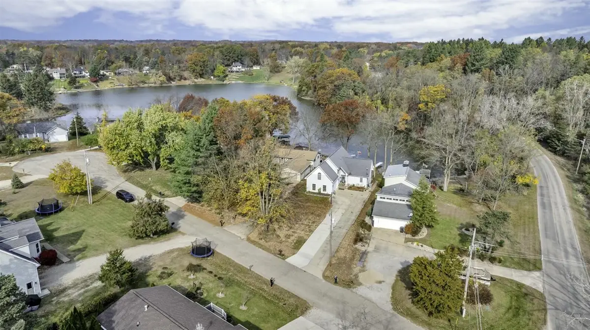 11262 Lemott, Jerome, MI 49249 - Image #1