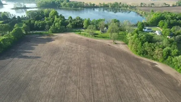 6395 W U, Schoolcraft, MI 49087