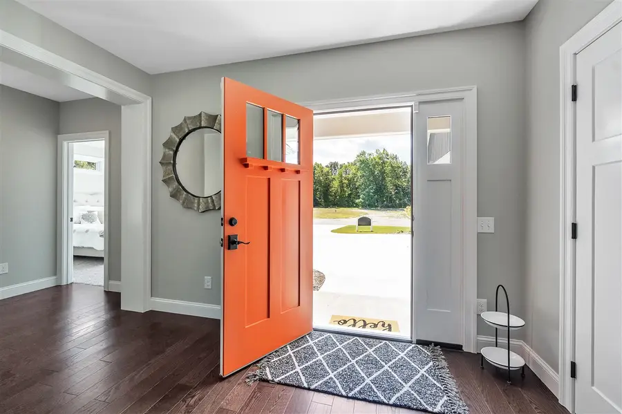 5210 Grande View, Jackson, MI 49201 - #2