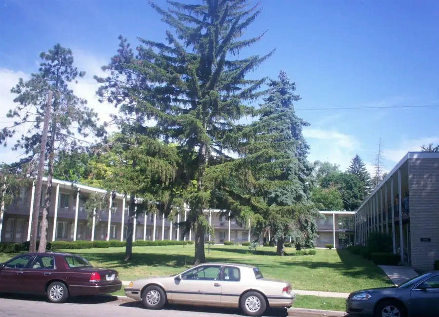 17161 Redford, Detroit, MI 48219 - Image #2