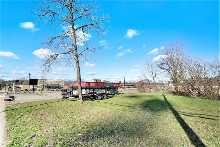 1813 S Westnedge, Kalamazoo, MI 49008 - #2
