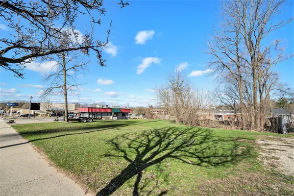 1813, 1817 S Westnedge, Kalamazoo, MI 49008
