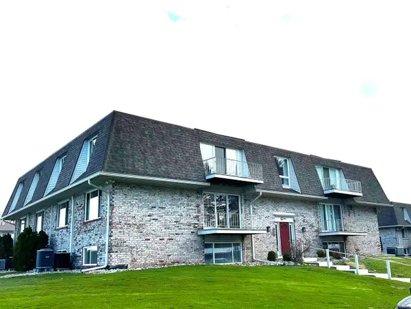 3622 Lakeshore #G 1, Saint Joseph, MI 49085
