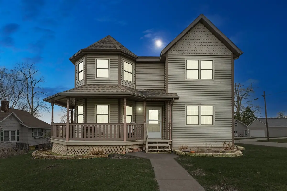 22301 Forest Ave, Cassopolis, MI 49031 - #1