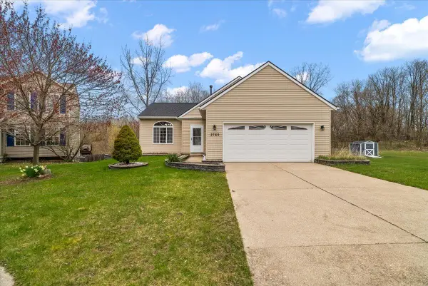 2769 Paddington, Kentwood, MI 49512
