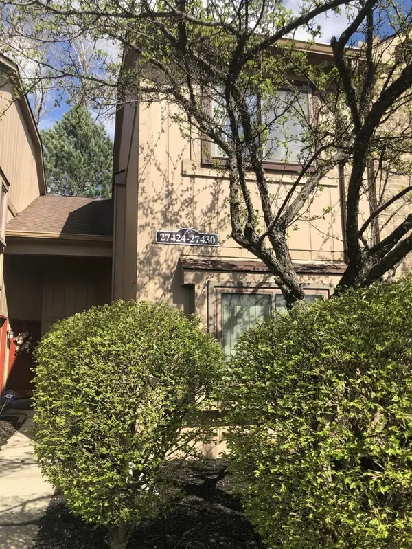 27430 Evergreen #36, Lathrup Village, MI 48076