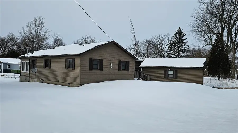 204 Crockett, Quincy, MI 49082 - #2