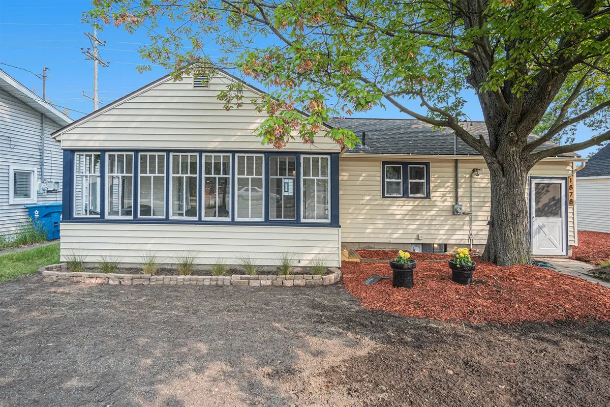 1878 Lakeshore, Muskegon, MI 49441 - #1
