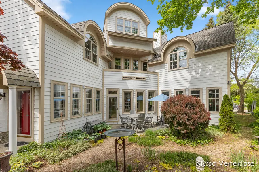 404 N Shore, South Haven, MI 49090 - #3