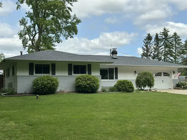 7430 Lee, Jackson, MI 49201