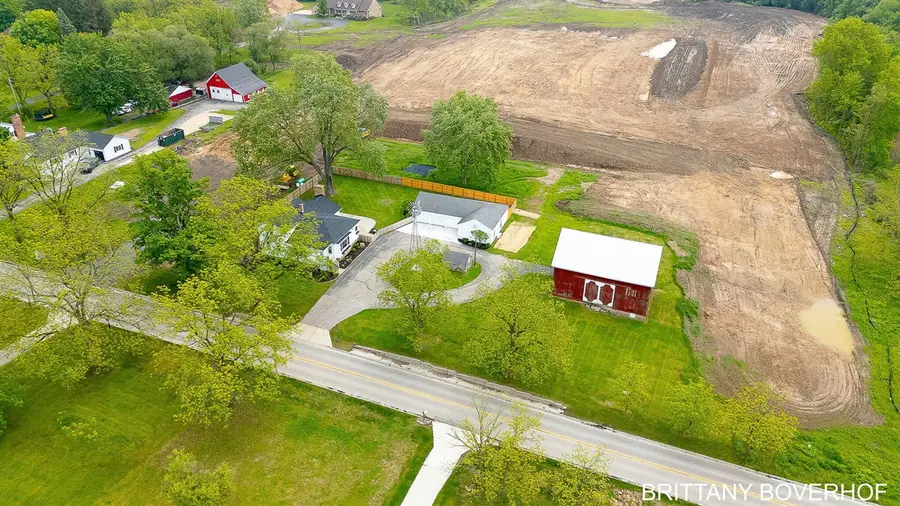 5622 Wing, Kentwood, MI 49512 - Image #2