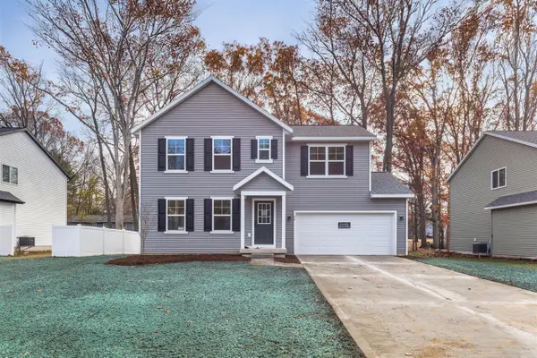 36 Manley, Holland, MI 49424