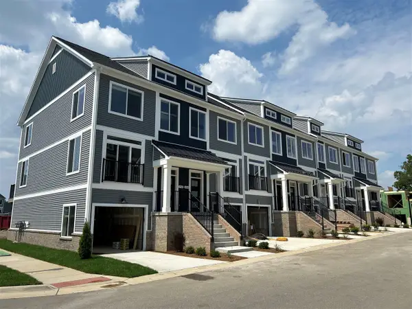 2768 Bristol Ridge #33, Ann Arbor, MI 48105