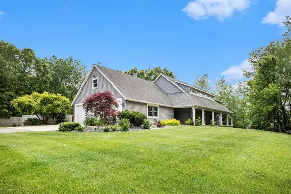 3778 22nd, Dorr, MI 49323