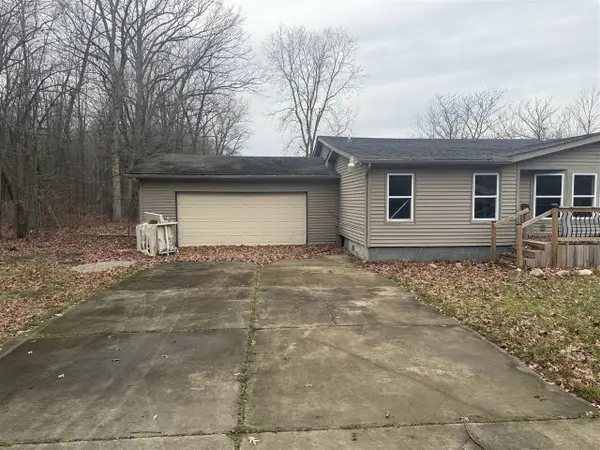 15900 Sandburg, Romulus, MI 48174