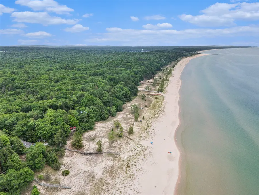 8641 N Perry, Pentwater, MI 49449 - Image #3