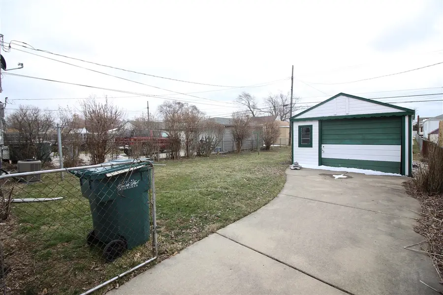 573 Leblanc, Lincoln Park, MI 48146 - Image #2