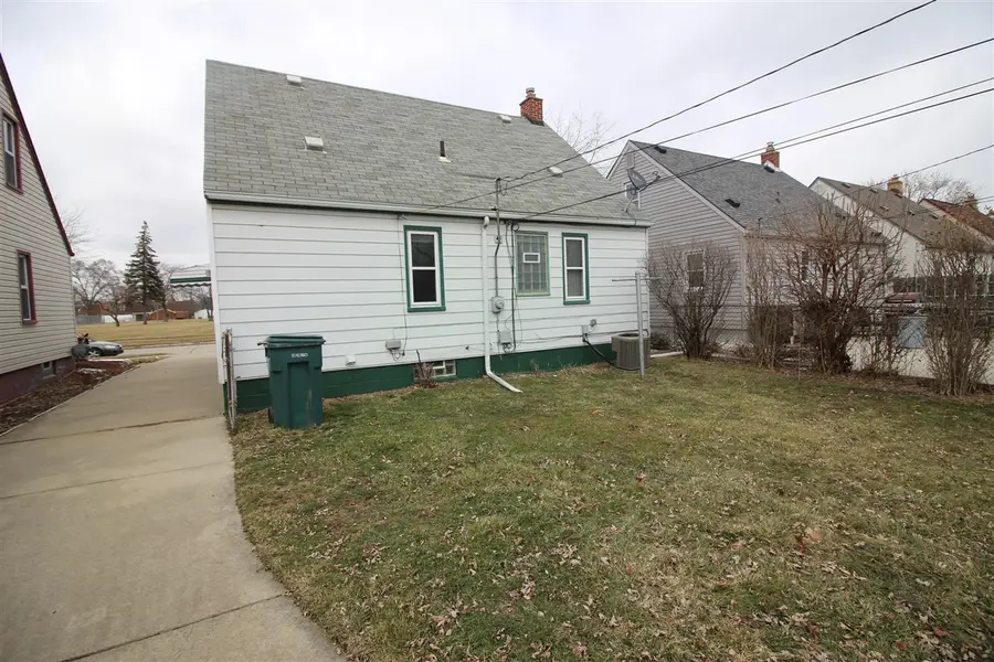 573 Leblanc, Lincoln Park, MI 48146 - Image #3