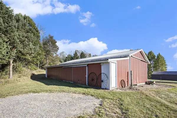 6211 Cannonsburg, Belmont, MI 49306