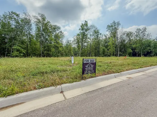 1734 Blaketon, Walker, MI 49534