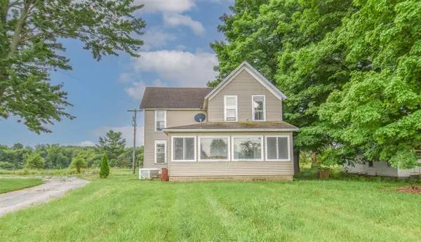 1085 E Chicago #A, Quincy, MI 49082