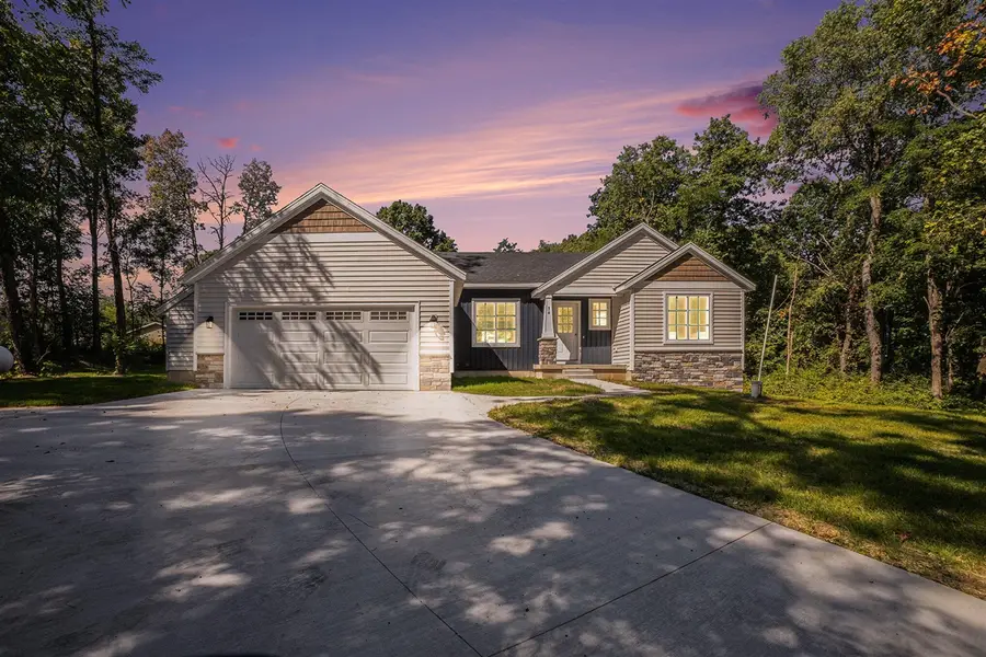 36 S. Yankee Springs Rd, Middleville, MI 49333 - #2