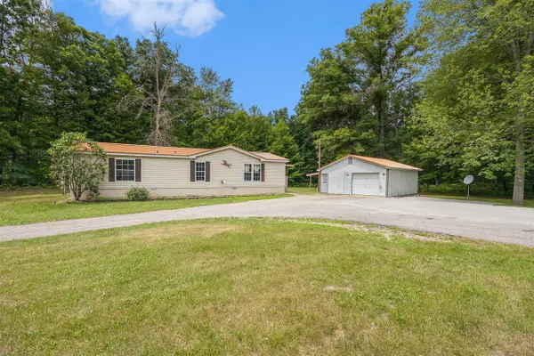 2141 S Parsons, Fremont, MI 49412