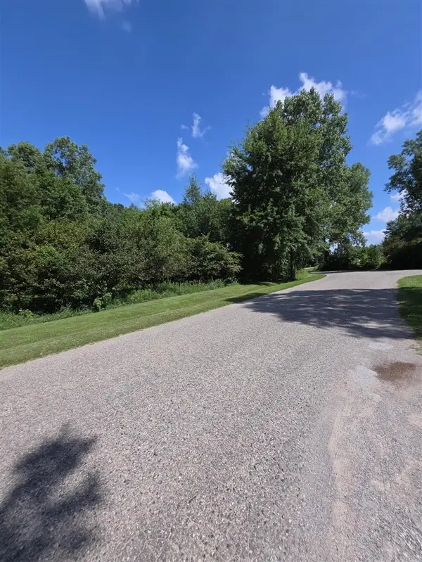 Stonegate, Lapeer, MI 48446