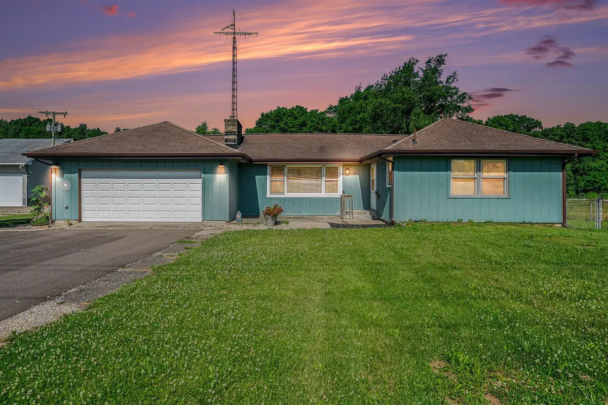 53266 Us-131, Three Rivers, MI 49093 - #1