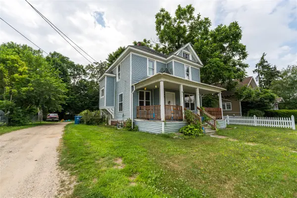 211 W Delaware, Decatur, MI 49045