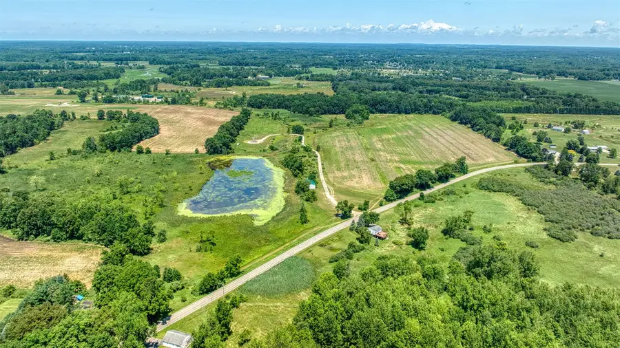 8896 Case, Brooklyn, MI 49230 - Image #2