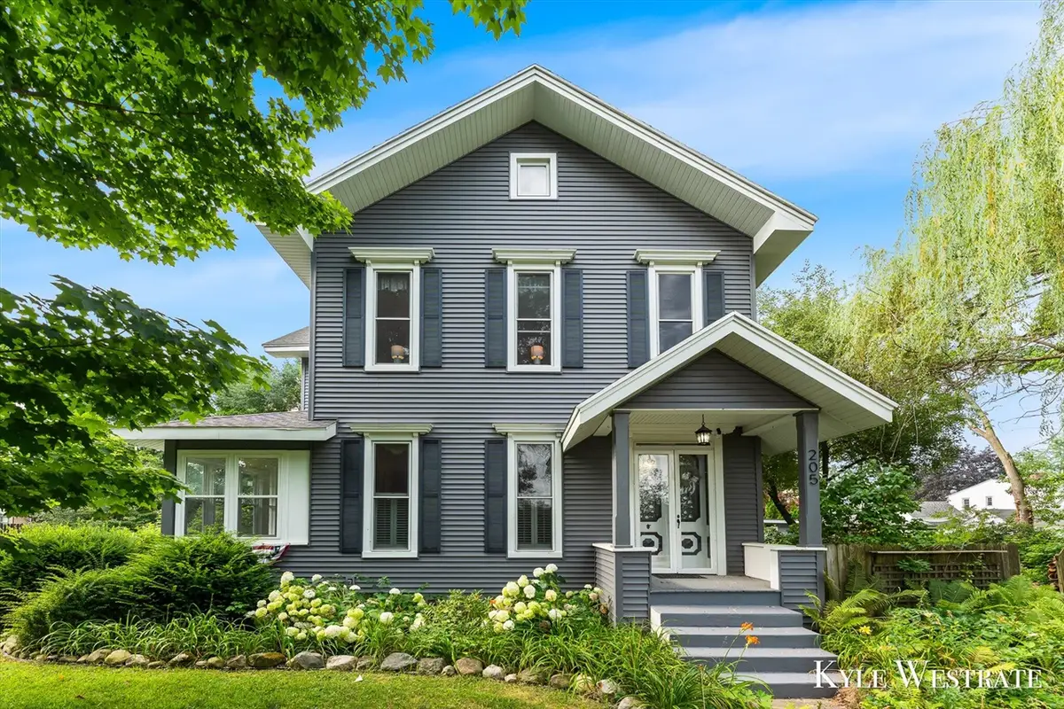 205 Pearl, Belding, MI 48809 - Image #1