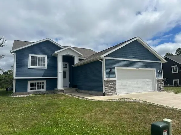 1316 Waters Edge, Whitehall, MI 49461