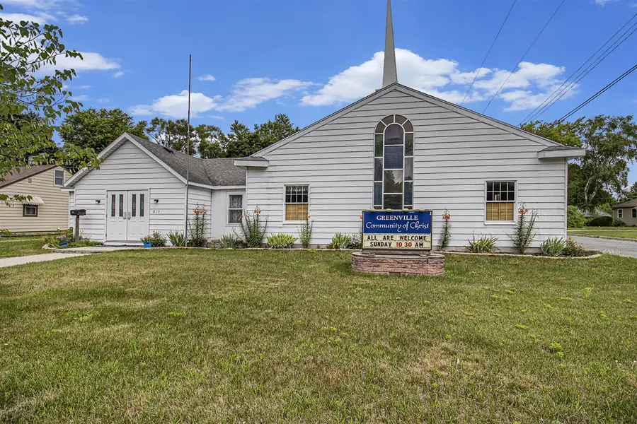 814 E Coffren, Greenville, MI 48838 - Image #3