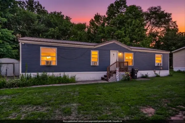 950 Lafayette, Plainwell, MI 49080