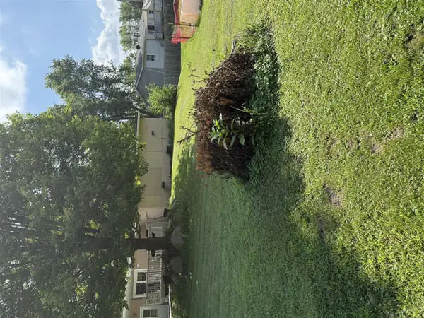 15940 Elmira, Lansing, MI 48906