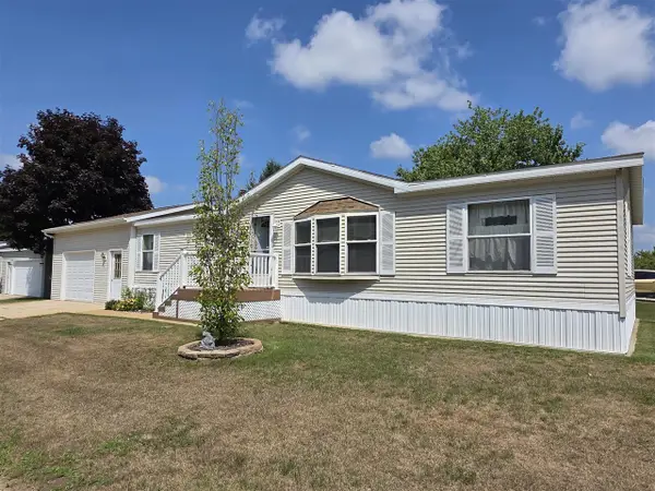 3567 Hollyfield, Cedar Springs, MI 49319