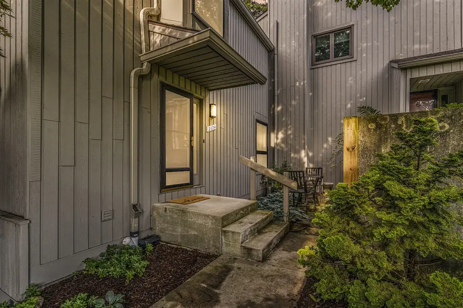 2174 Overlook, Ann Arbor, MI 48103 - #2