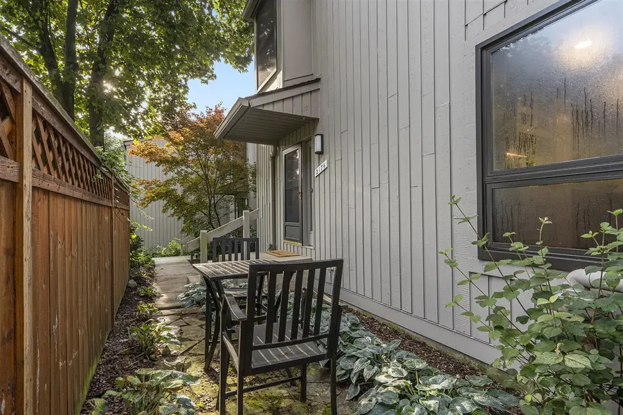 2174 Overlook, Ann Arbor, MI 48103 - #3