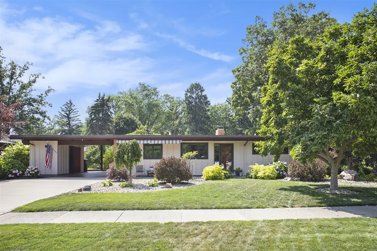 2816 Evergreen, Saint Joseph, MI 49085 - Image #1