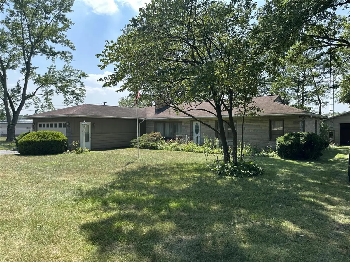 2120 S 3rd, Niles, MI 49120 - #1